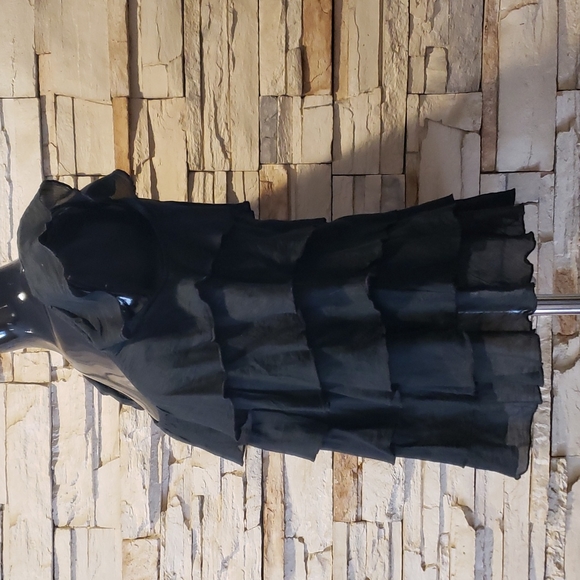 Top - Picture 2 of 8